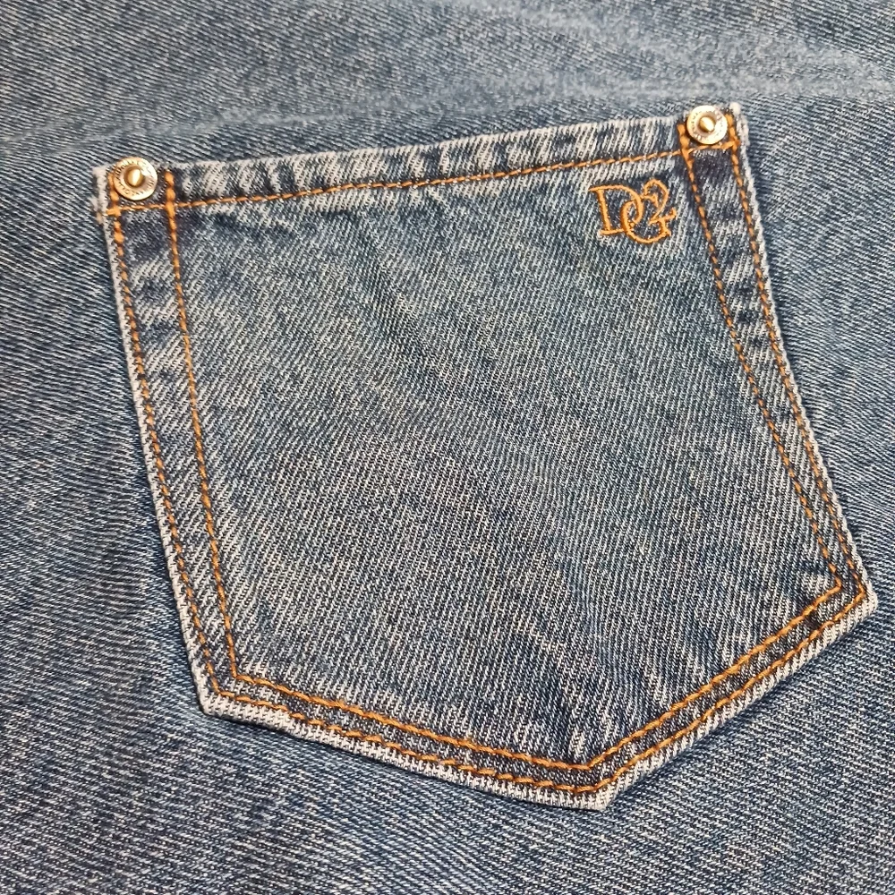 DG2 Flower Embroidered Denin Tote - Picture 5 of 7